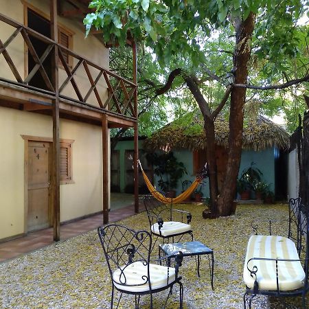 Hotel Loro Tuerto Barahona Eksteriør bilde