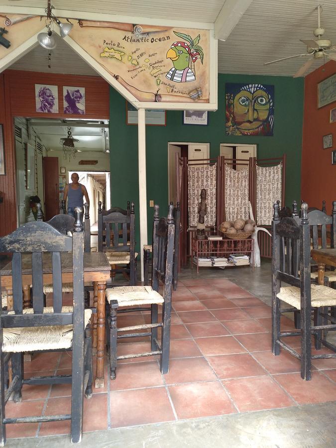 Hotel Loro Tuerto Barahona Eksteriør bilde